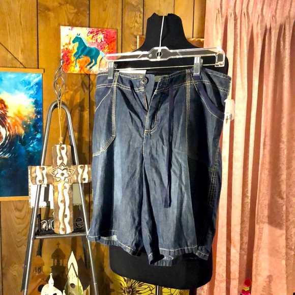 Merona Pants - NWT Merona Shorts size 10